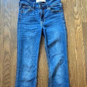 Hollister Mid-Rise Boot Jeans